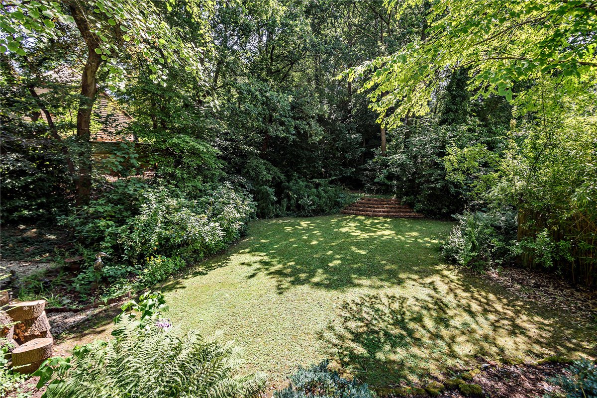 5 bedroom House, Fairview, Andover Road, RG14 - Available, Image 30