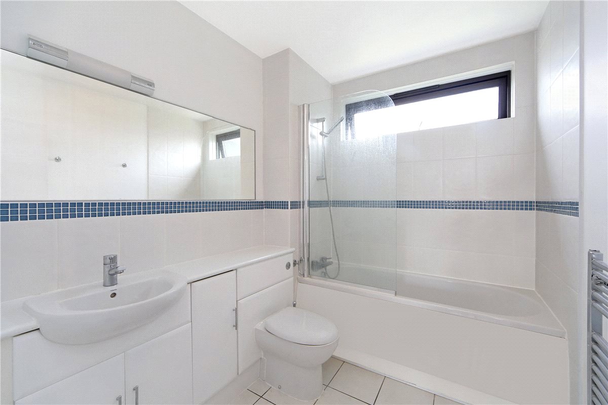 2 bedroom Flat, Alder Lodge, 73 Stevenage Road, SW6 - Sold, Image 2