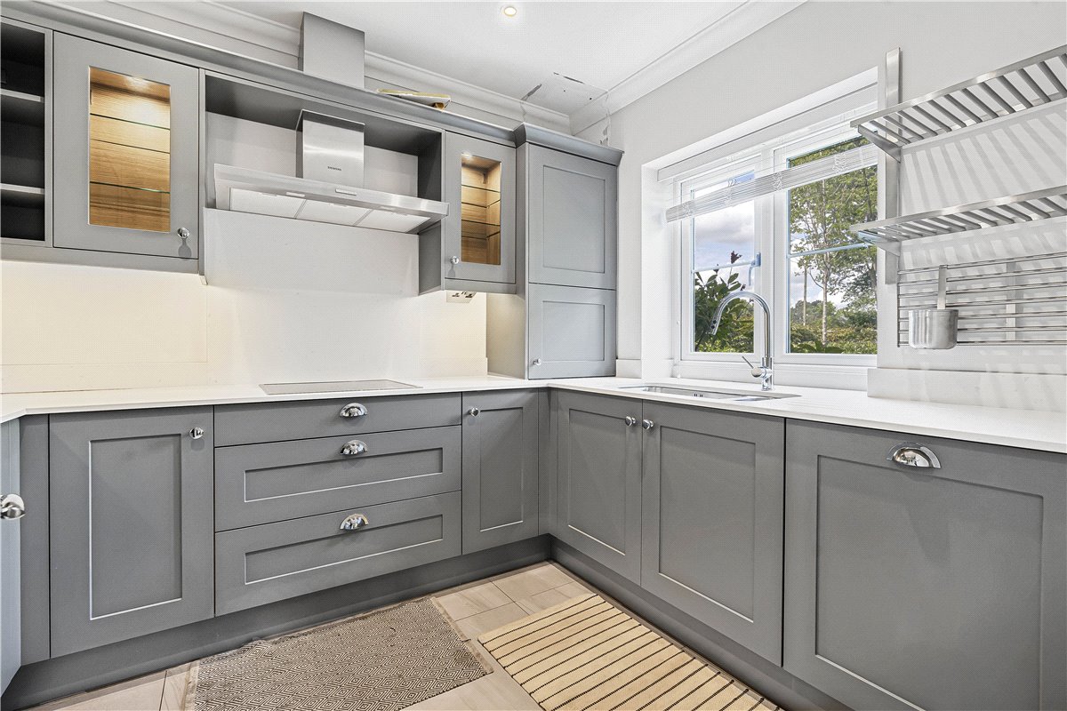 3 bedroom House, Besselsleigh, Abingdon, OX13 - Available, Image 1