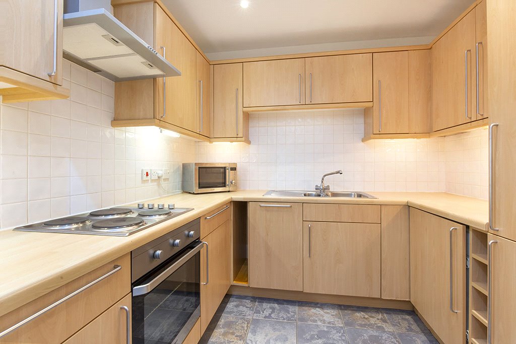 2 bedroom Flat, Oak Tree Court, Haxby, YO32 - Let Agreed, Image 2