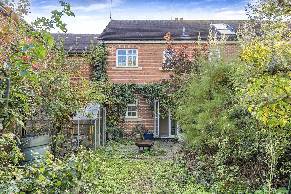 2 bedroom House, Avon Place, River Street, SN9 - Available, Image 8