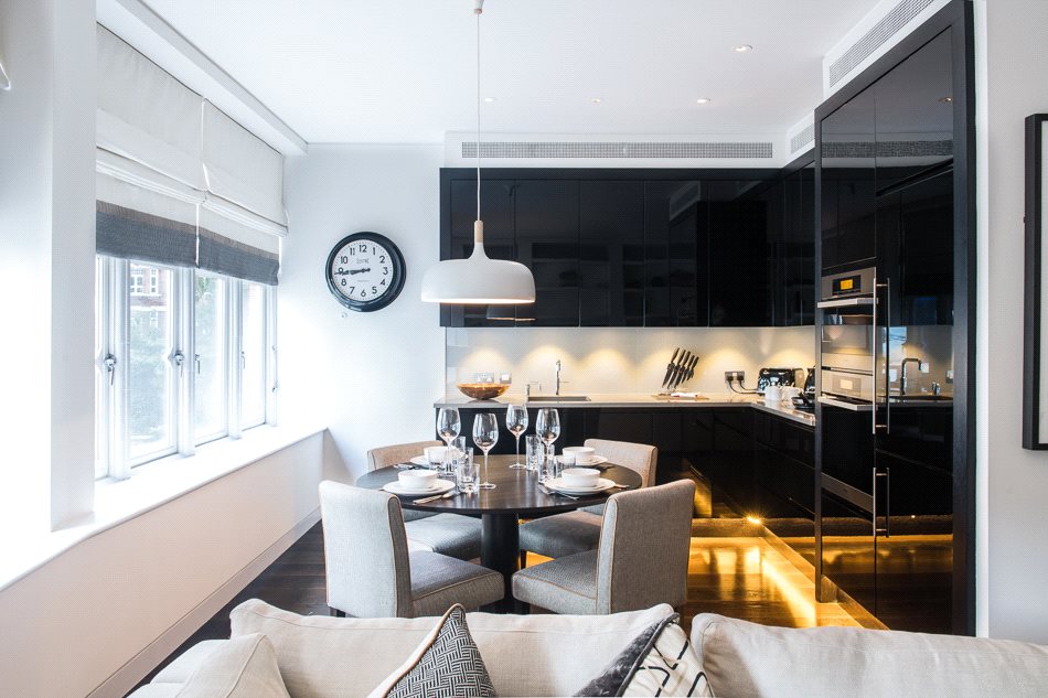 2 bedroom Flat, Duke Street, Mayfair, W1K - Available