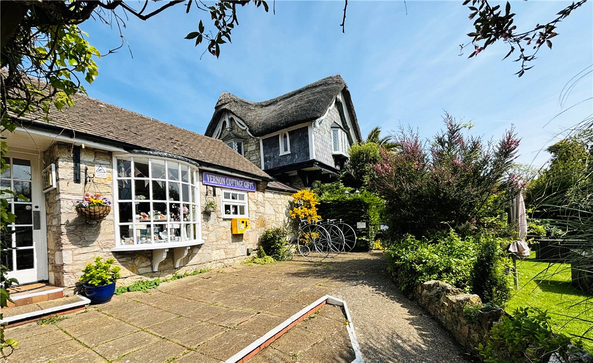 5 bedroom House, Eastcliff Road, Shanklin, PO37 - Available, Image 6