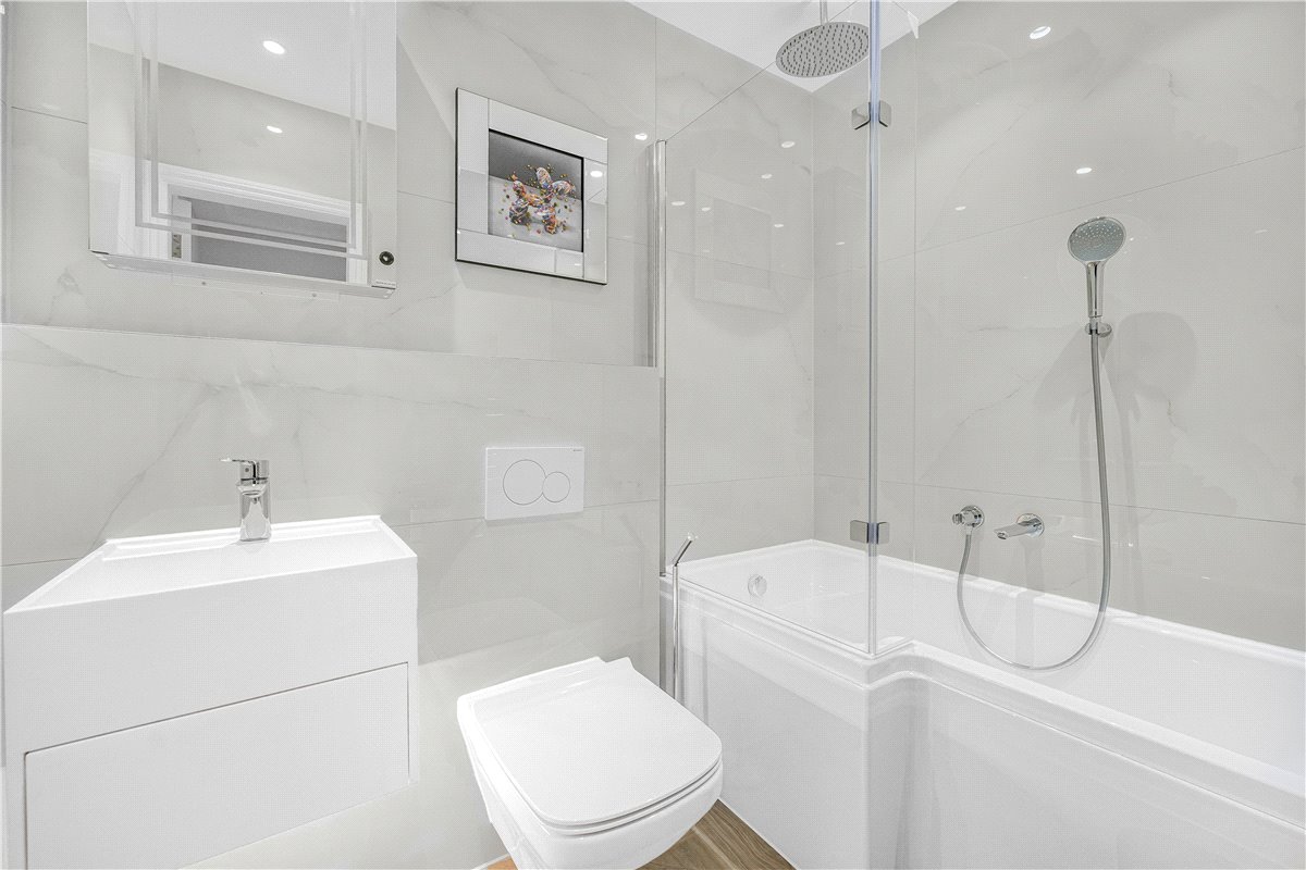 3 bedroom Flat, Holland Park, London, W11 - Available, Image 19