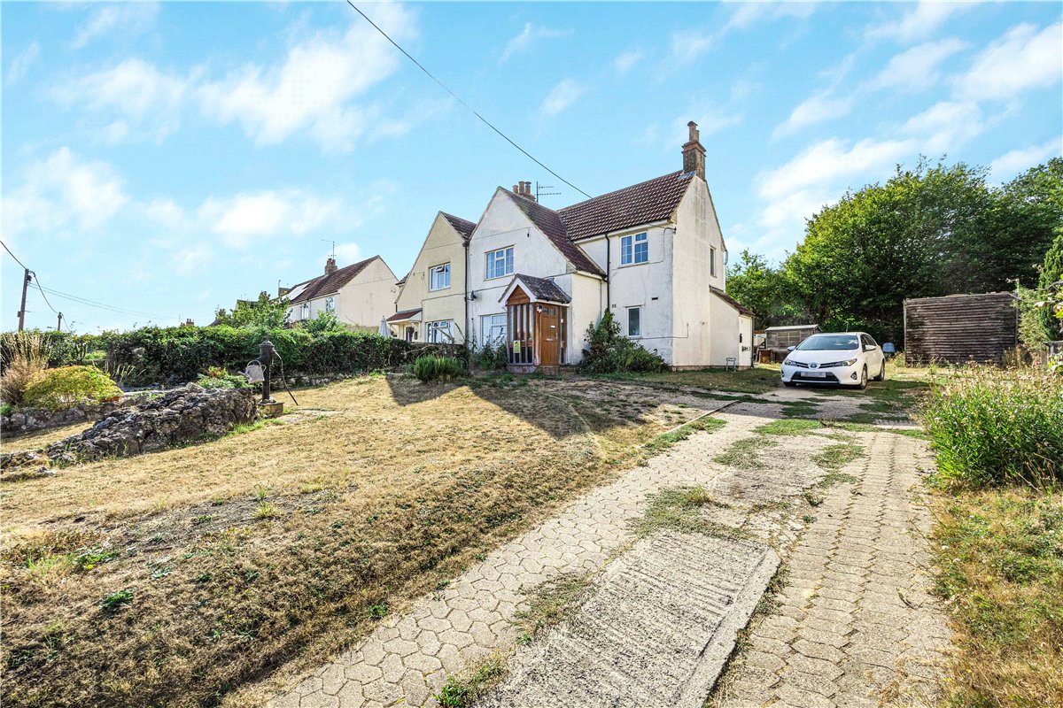3 bedroom House, Church Street, Great Bedwyn, SN8 - Available