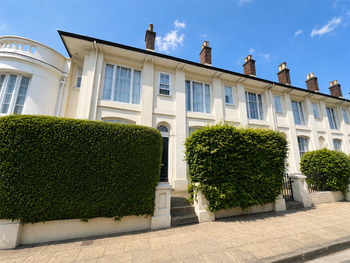 4 bedroom House, Eastgate Street, Winchester, SO23 - 