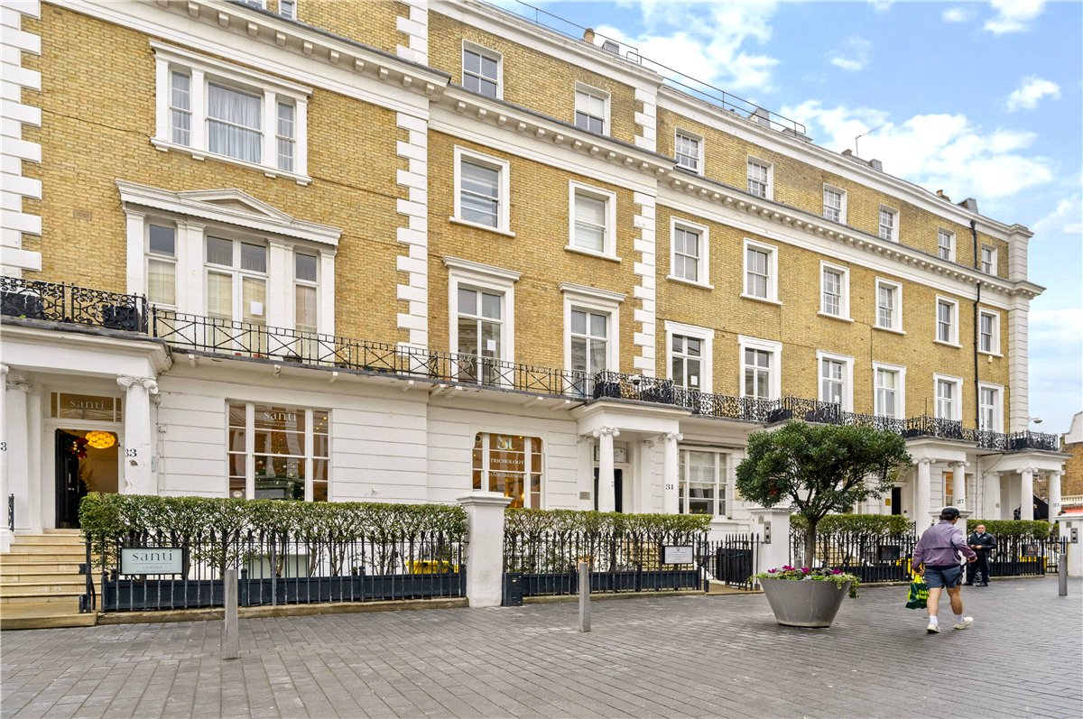 2 bedroom Flat, Thurloe Street, South Kensington, SW7 - Available, Image 1