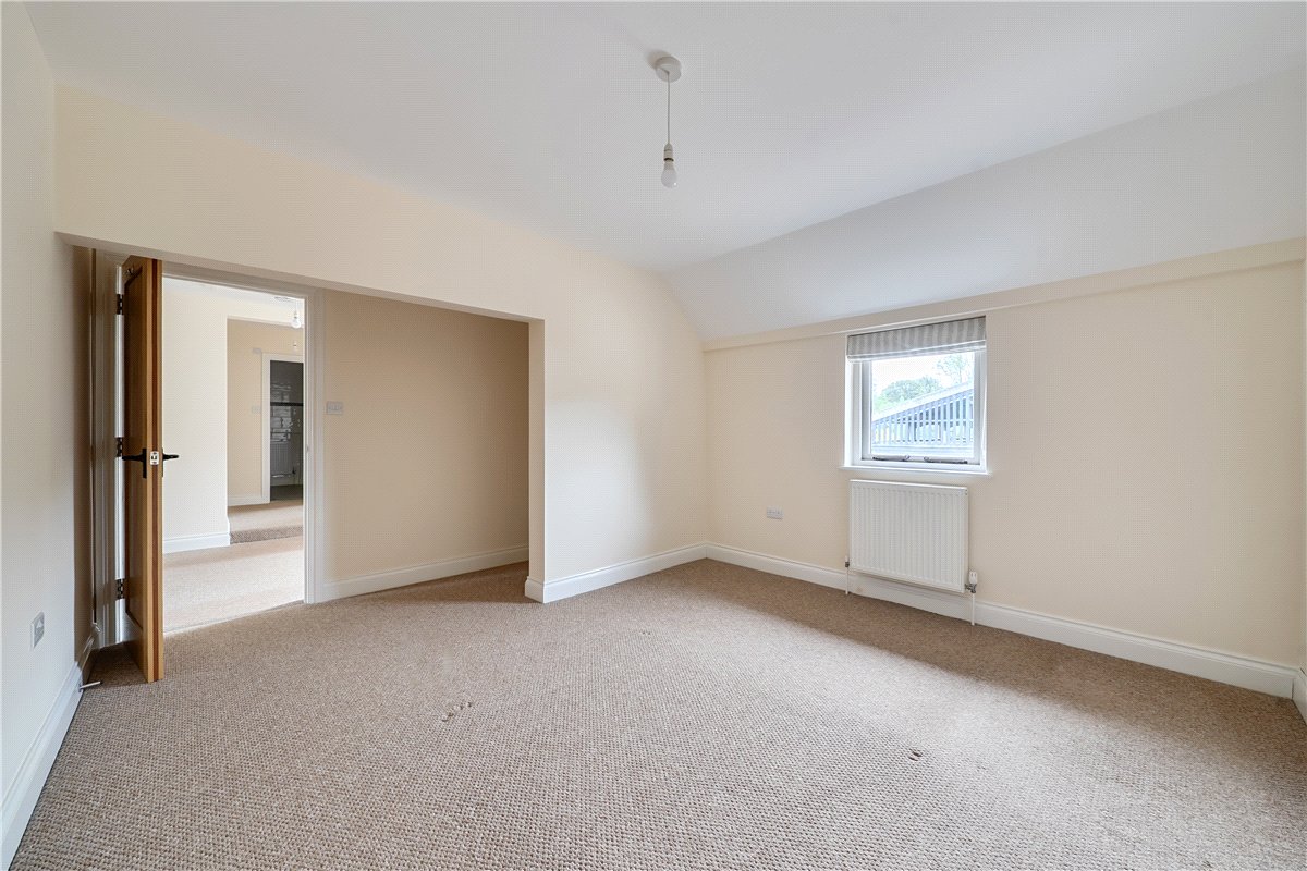 4 bedroom House, Adbury, Newbury, RG20 - Available, Image 14