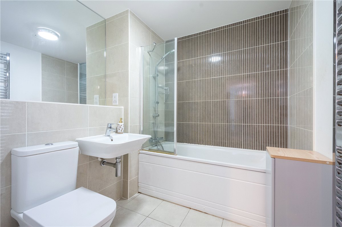 2 bedroom Flat, Midland Road, Bath, BA2 - Sold, Image 6