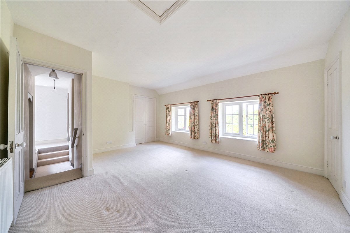 5 bedroom House, Calstone, Calne, SN11 - Available, Image 9