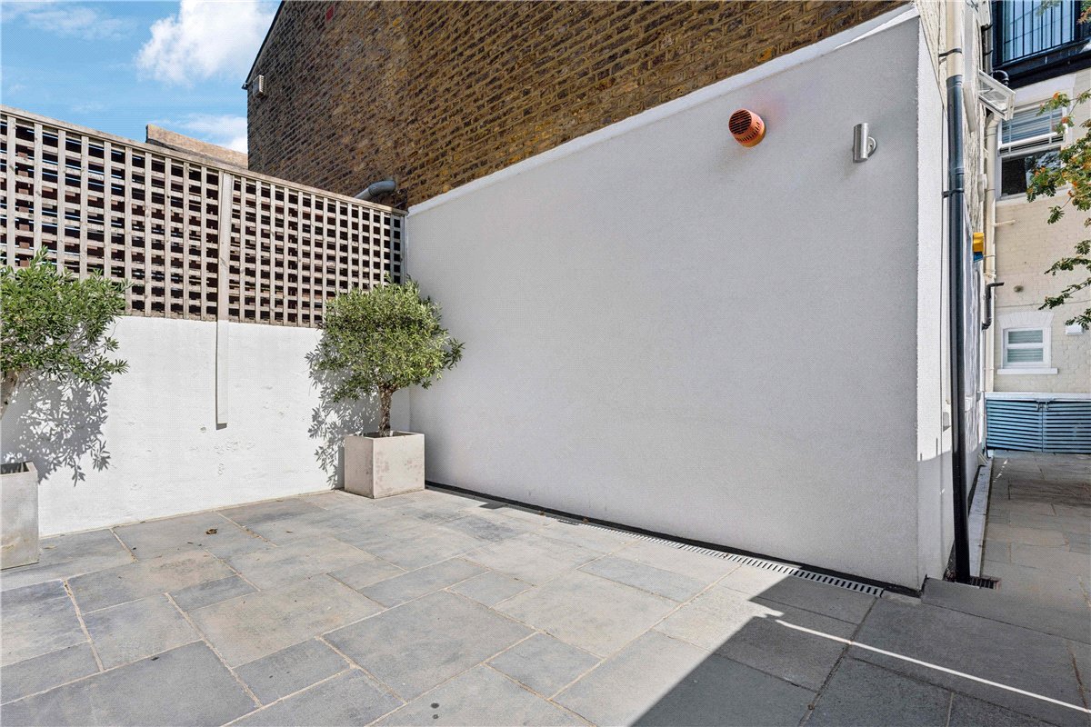 2 bedroom Maisonette, Sidbury Street, London, SW6 - Available, Image 8