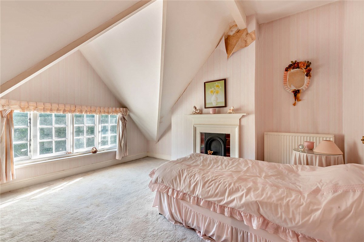 7 bedroom House, East Woodhay, Newbury, RG20 - Sold, Image 2