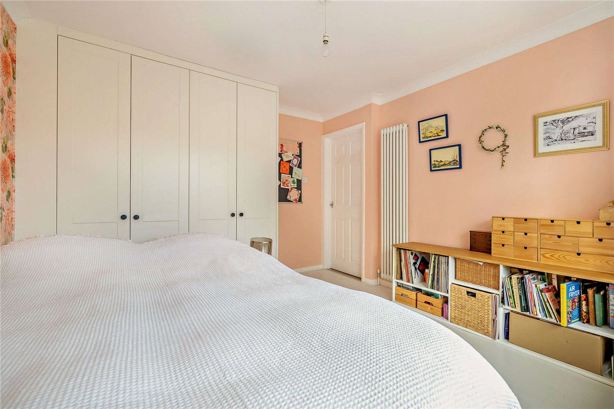 3 bedroom Bungalow, Downs Close, Eastbury, RG17 - Available, Image 15