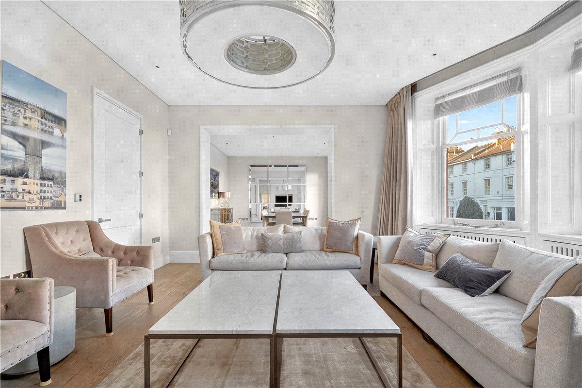 4 bedroom Flat, Wynnstay Gardens, Kensington, W8 - Available, Image 19