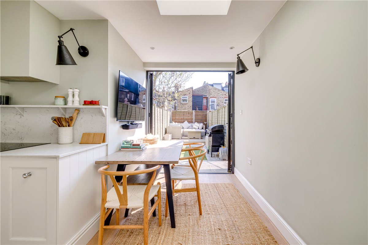2 bedroom Flat, Trentham Street, London, SW18 - Sold STC, Image 15