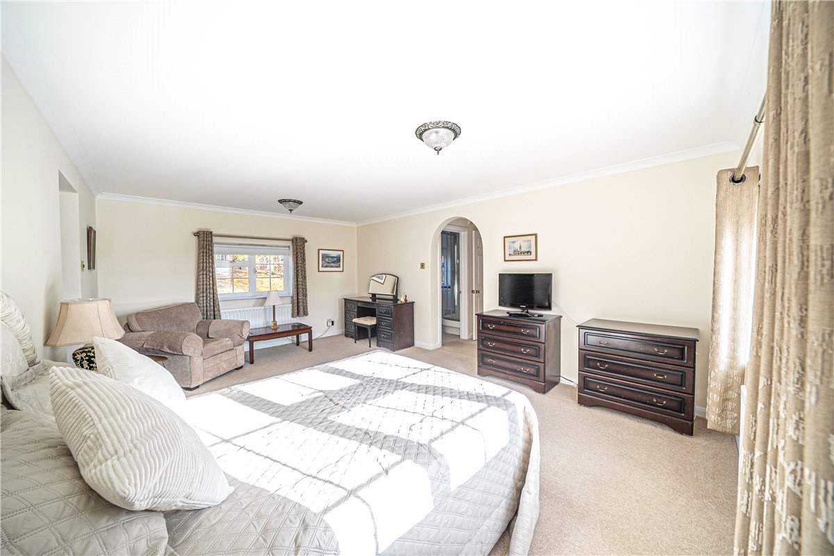 5 bedroom House, Lynch Hill Park, Whitchurch, RG28 - Sold, Image 2