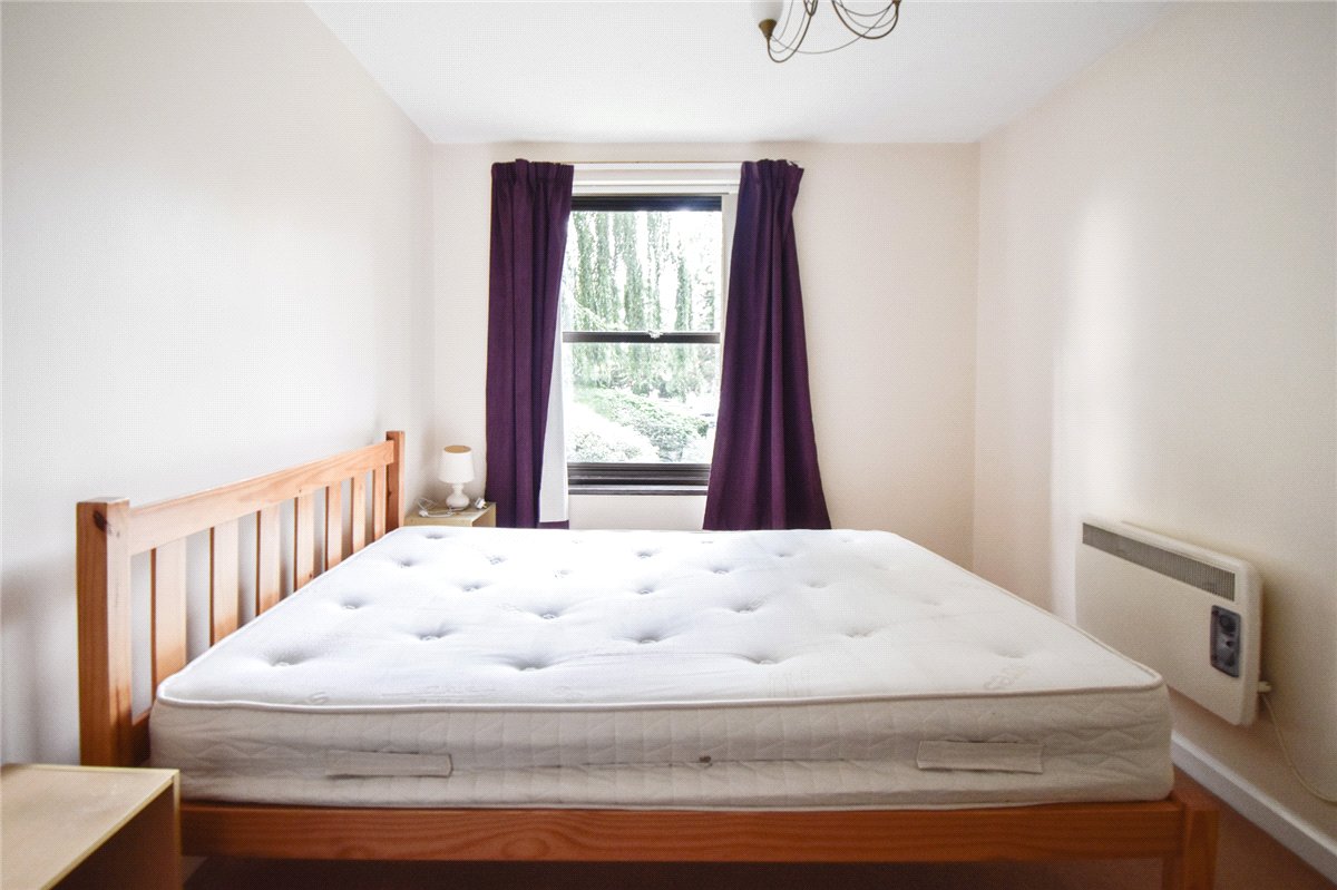 1 bedroom Flat, Midsummer Court, Manhattan Drive, CB4 - , Image 4