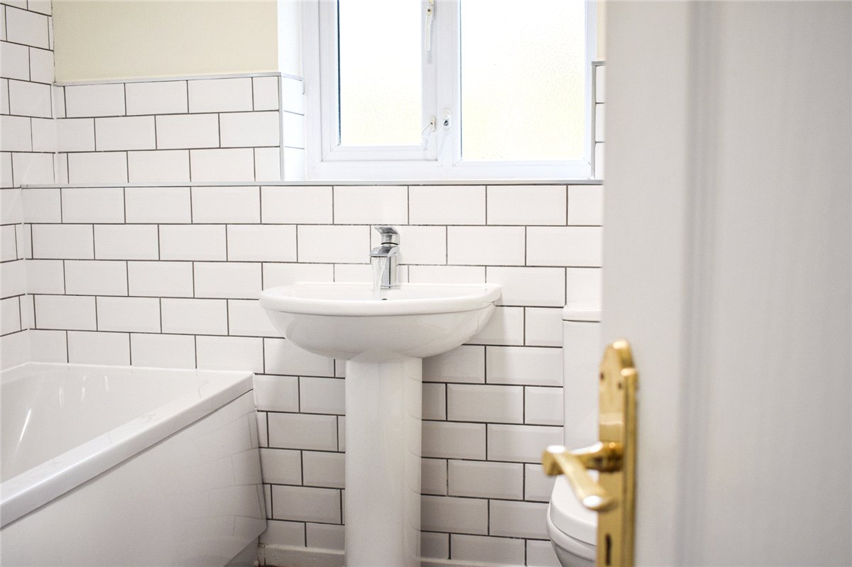 3 bedroom House, Burton Grove, Leighton, CW1 - Let Agreed, Image 3