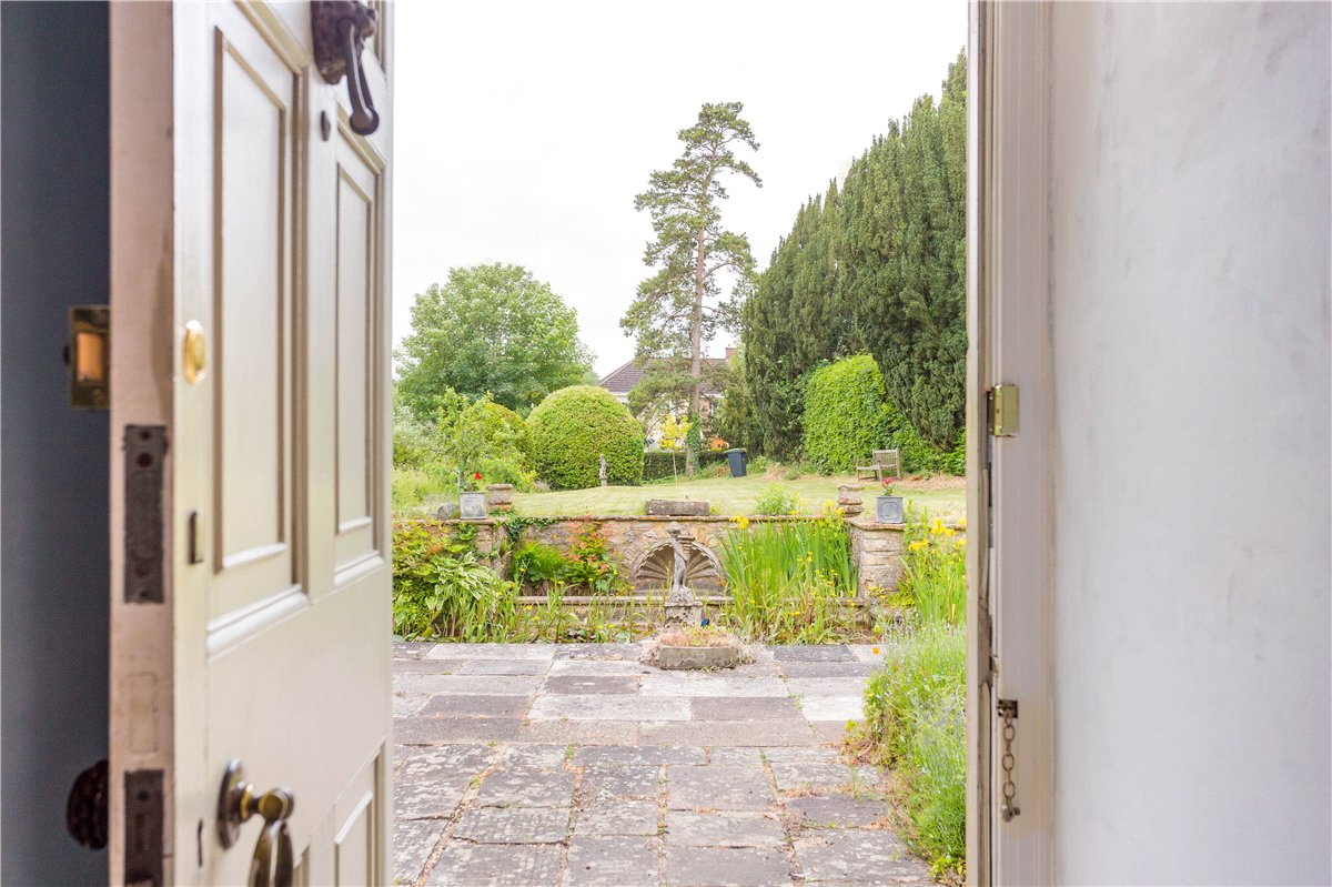 4 bedroom House, Castle Street, Calne, SN11 - Available, Image 9