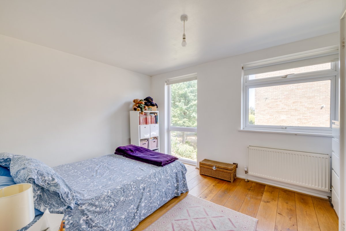 1 bedroom Flat, Harrowdene Gardens, Teddington, TW11 - Available, Image 3