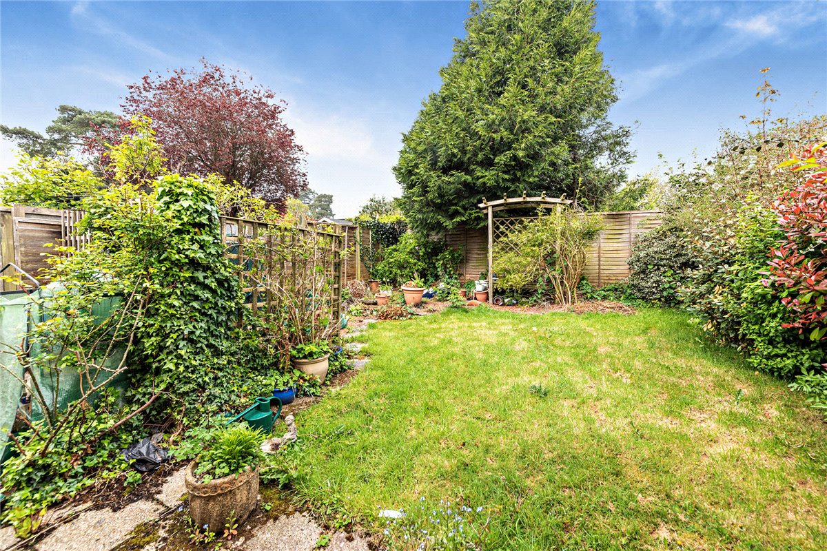 3 bedroom House, Harwood Rise, Woolton Hill, RG20 - Sold, Image 14