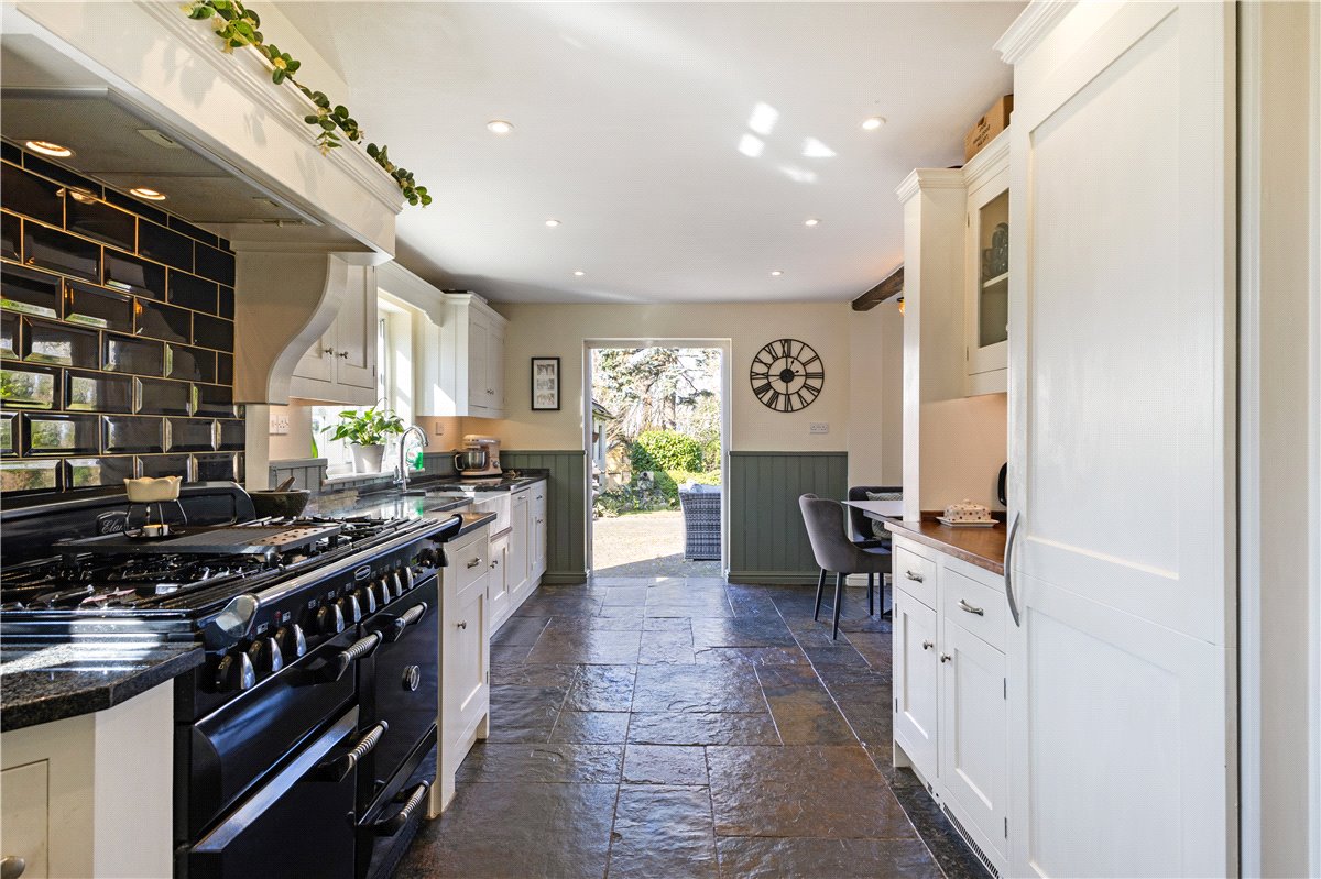 4 bedroom Cottage, Church Road, Wanborough, SN4 - Available, Image 13