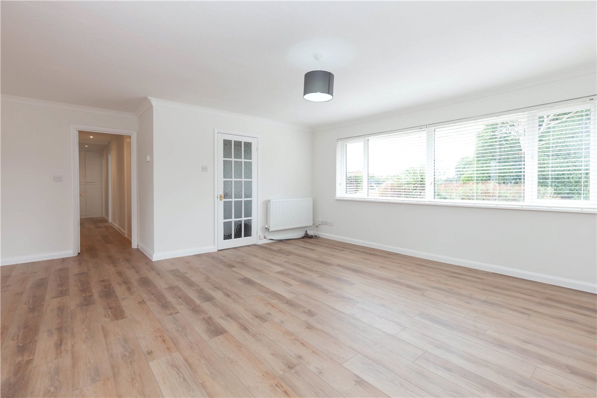 4 bedroom Bungalow, Shakespeare Drive, Bicester, OX26 - , Image 5