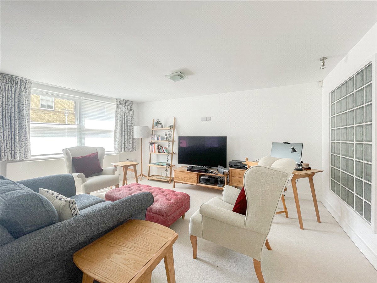2 bedroom Flat, Kings Keep, 66 Castle Street, CB3 - , Image 2