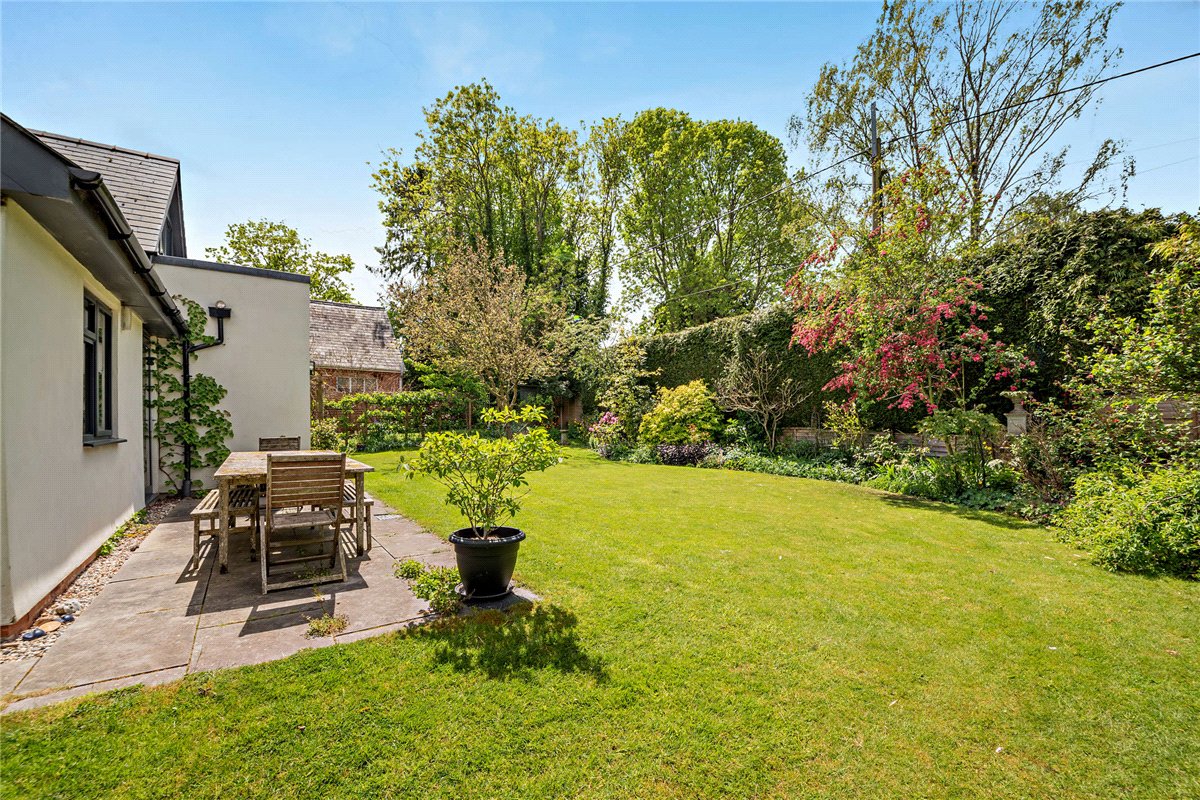 5 bedroom House, Gore End, Newbury, RG20 - Available, Image 27