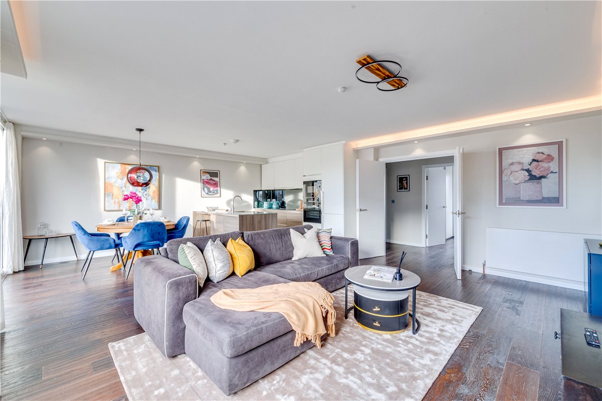 3 bedroom Flat, St. Mary Abbots Terrace, Kensington, W14 - Available, Image 3