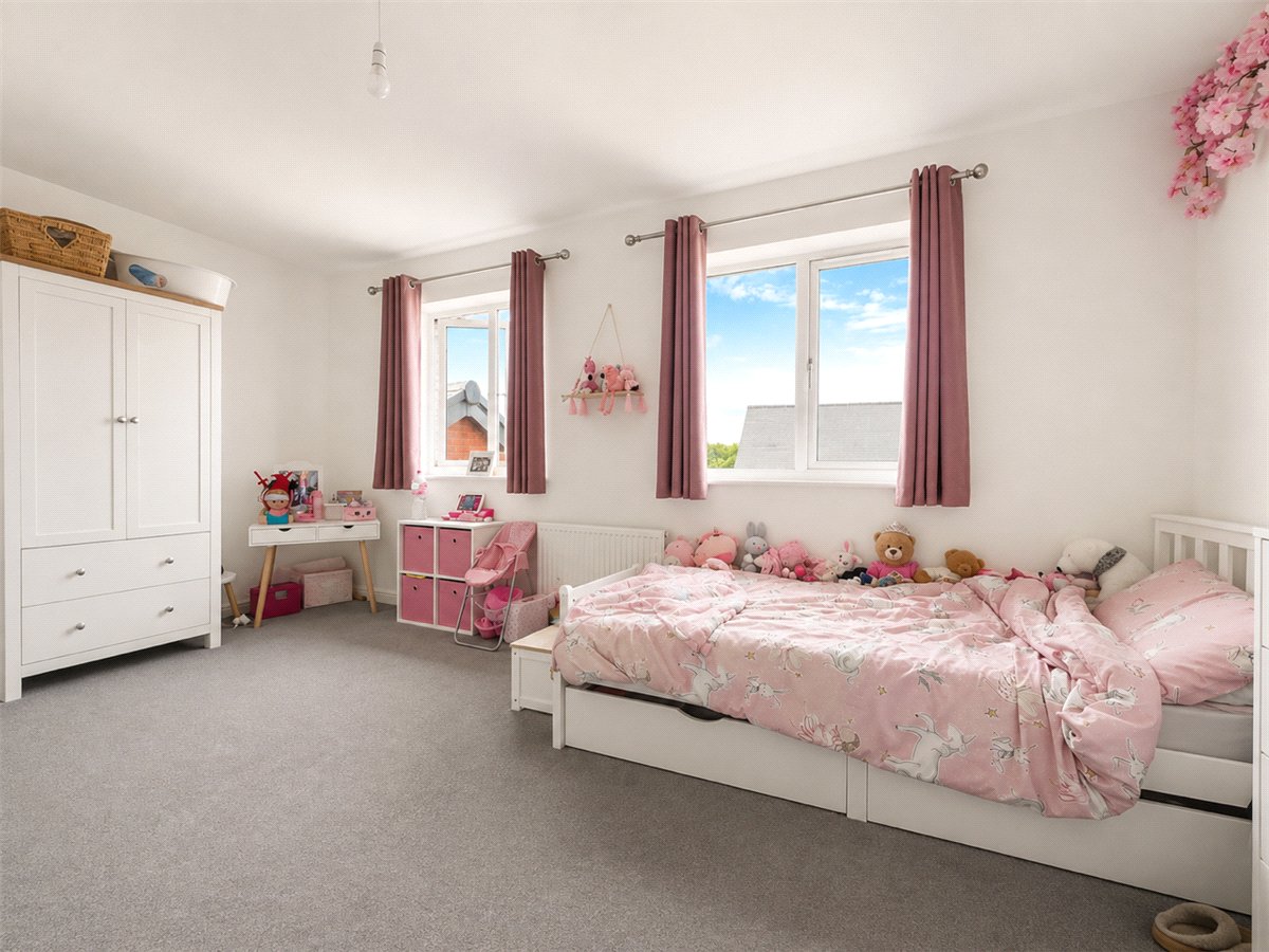 3 bedroom House, Stonyfield Road, Whiteley, PO15 - , Image 7