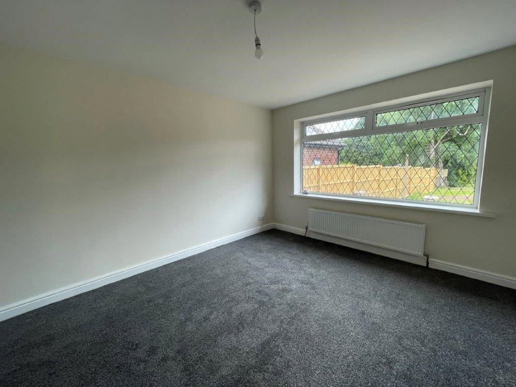 2 bedroom Bungalow, Cherry Tree Road, Wales, S26 - Available, Image 3
