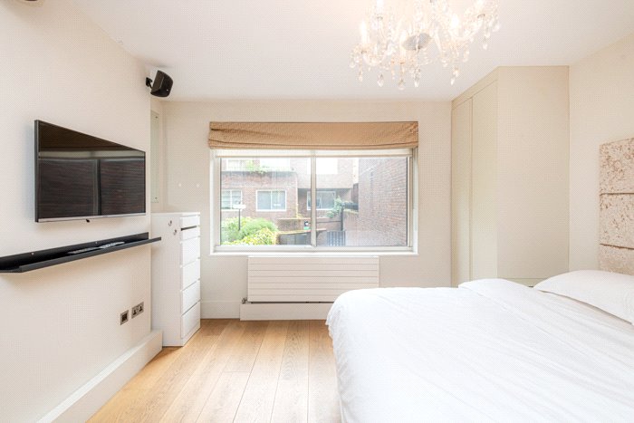 2 bedroom Maisonette, Ebury Street, Belgravia, SW1W - Let Agreed, Image 20