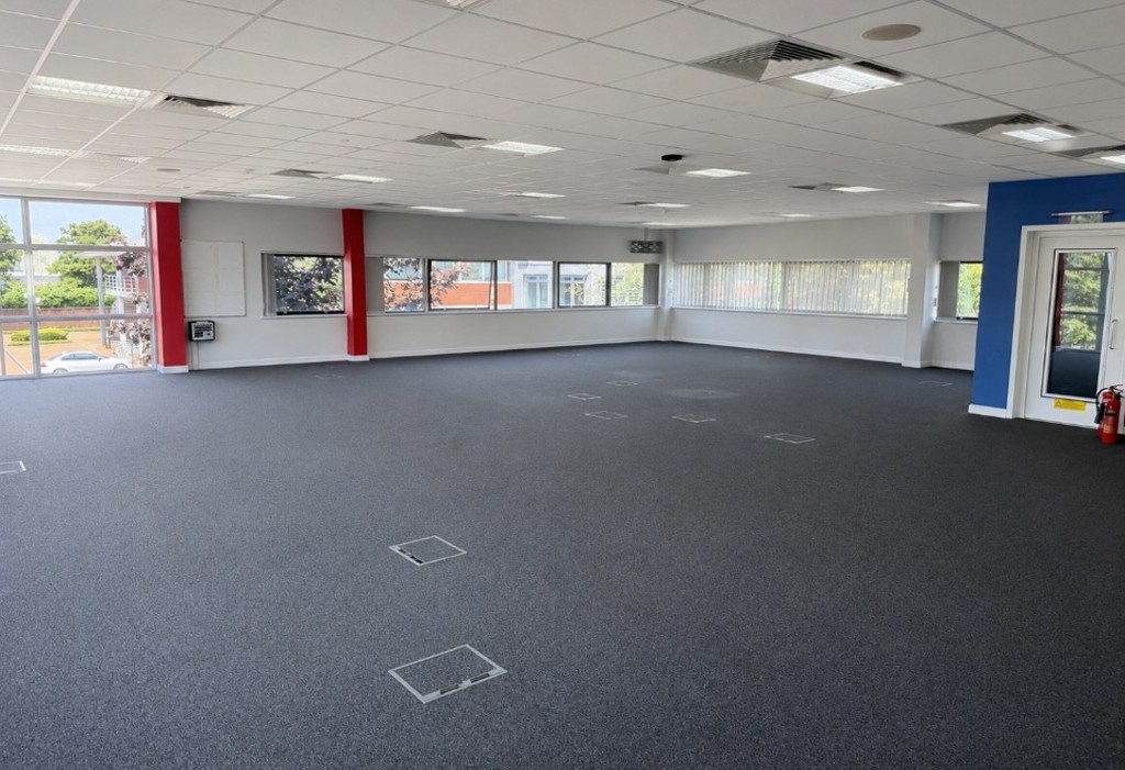 5600 to 11223 Sq Ft, Cowley Road, Cambridge, CB4 - Available, Image 1