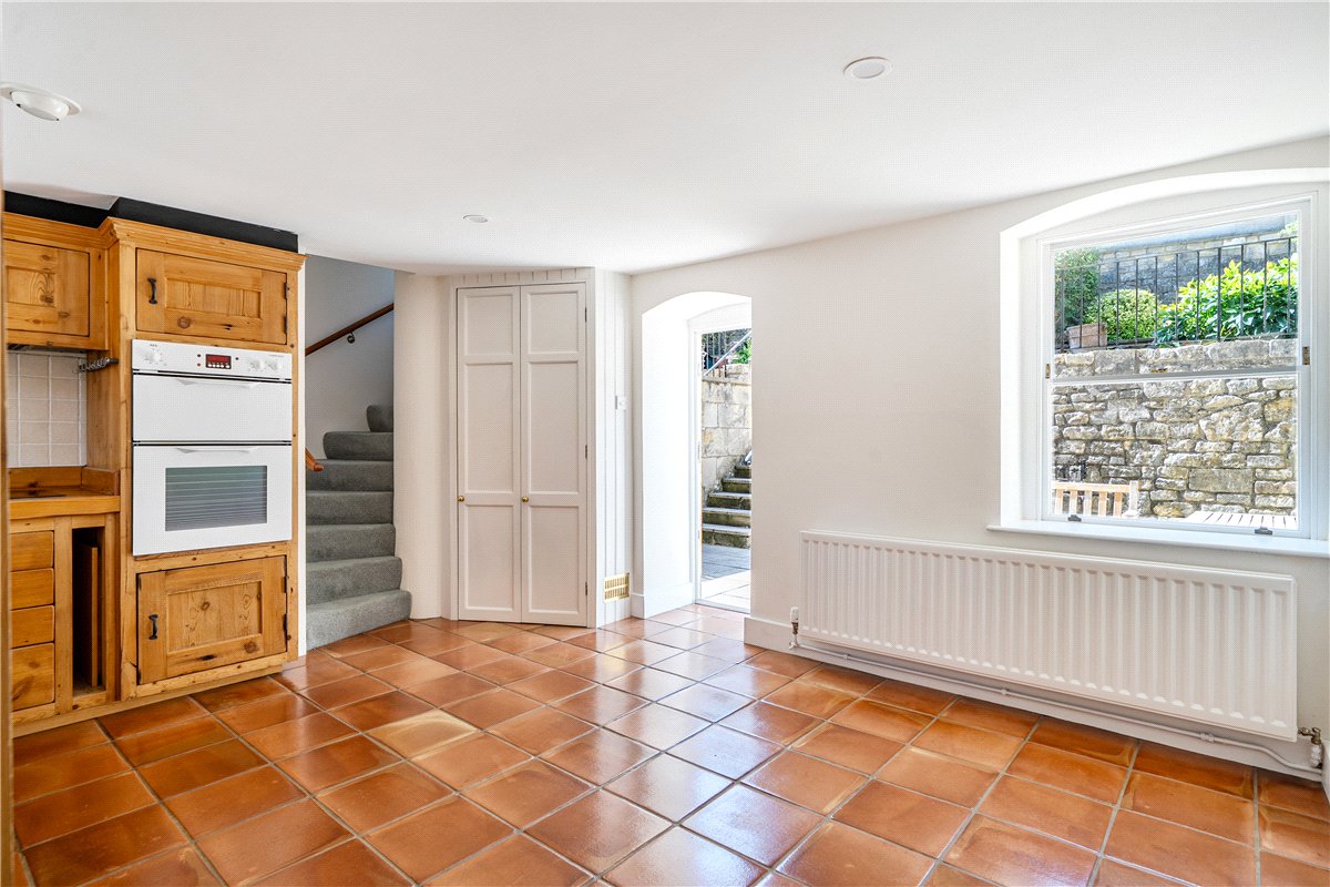 1 bedroom House, Prior Park Road, Bath, BA2 - Available, Image 12