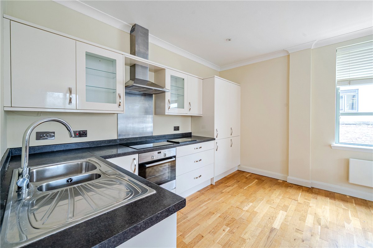 2 bedroom Flat, River Place, Bath, BA2 - , Image 8