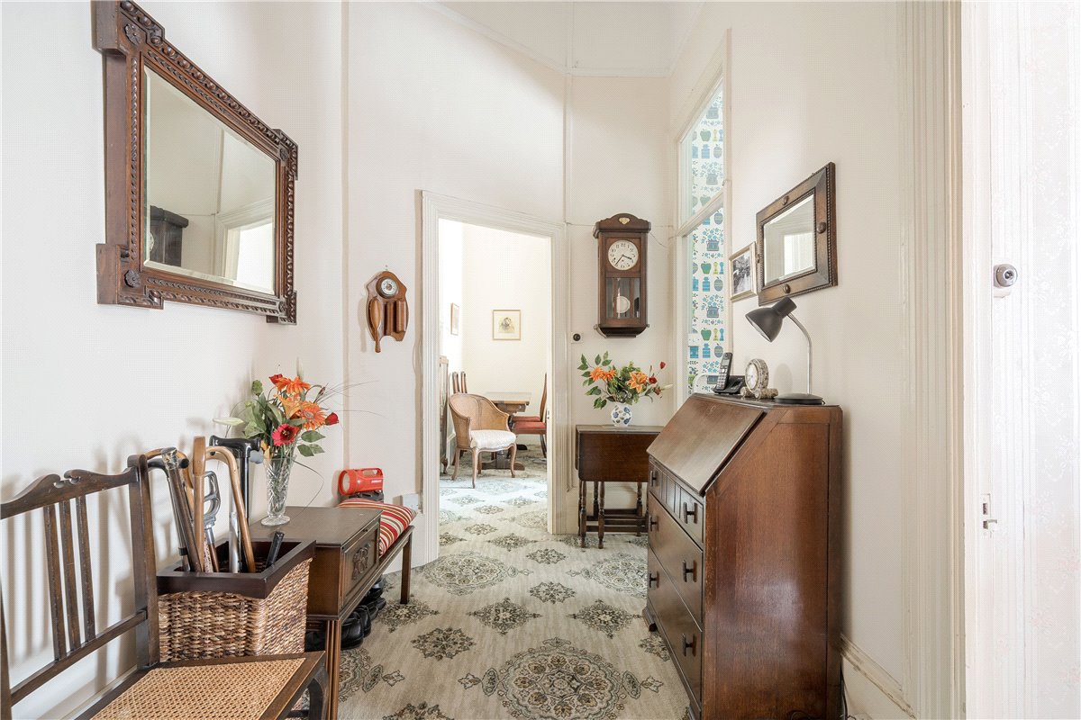 2 bedroom Flat, Great Pulteney Street, Bath, BA2 - Sold, Image 2