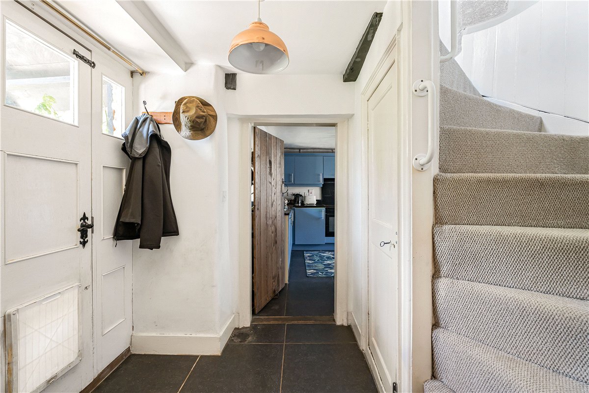 4 bedroom Cottage, Bridge Street, Bampton, OX18 - Available, Image 4