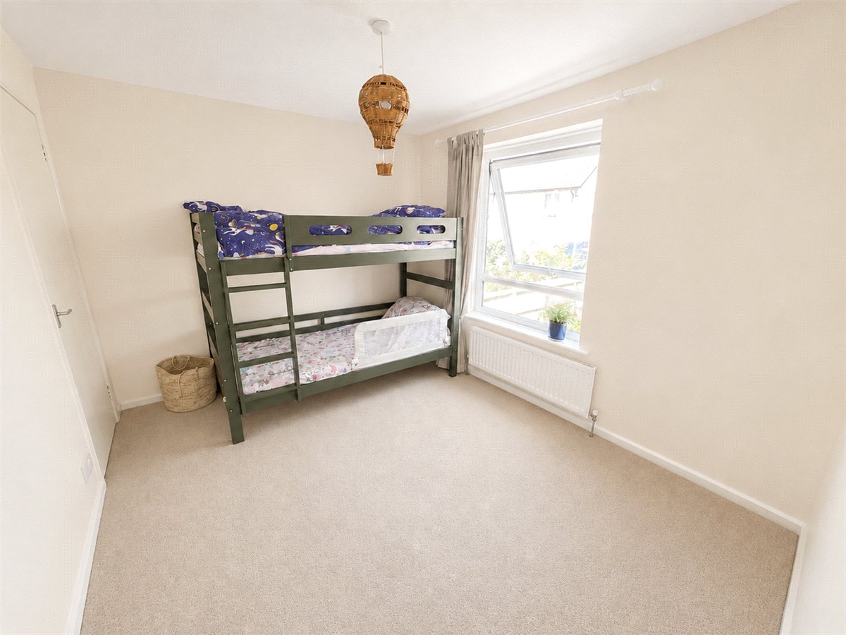 3 bedroom House, Northfields, Twyford, SO21 - Let Agreed, Image 7