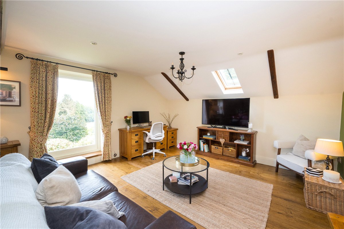 10 bedroom House, Felliscliffe, Harrogate, HG3 - Available, Image 24