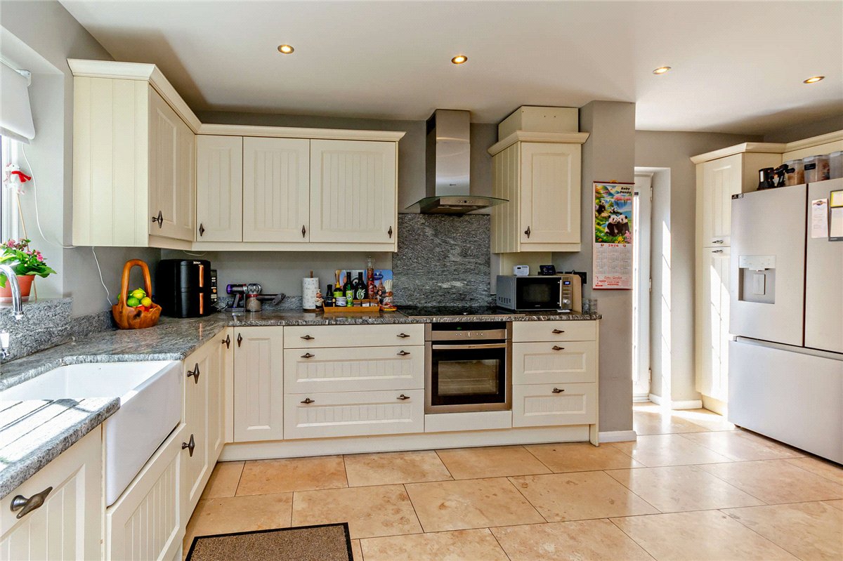 4 bedroom House, Normay Rise, Newbury, RG14 - Available, Image 3