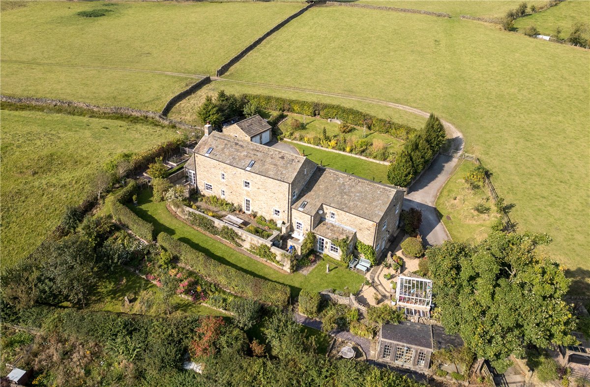 5 bedroom House, Lothersdale, Near Skipton, BD20 - Available