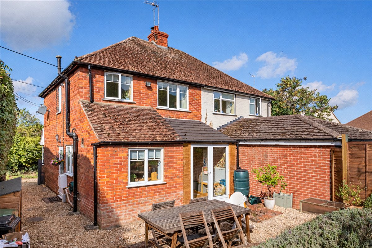 2 bedroom House, Pear Tree Lane, Newbury, RG14 - Sold STC, Image 1