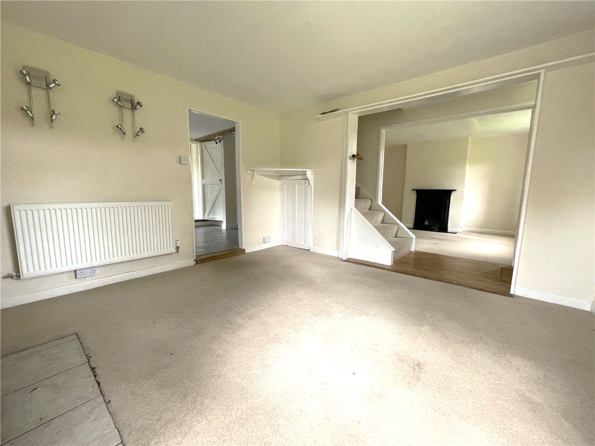 3 bedroom Cottage, Mildenhall, Marlborough, SN8 - Available, Image 3