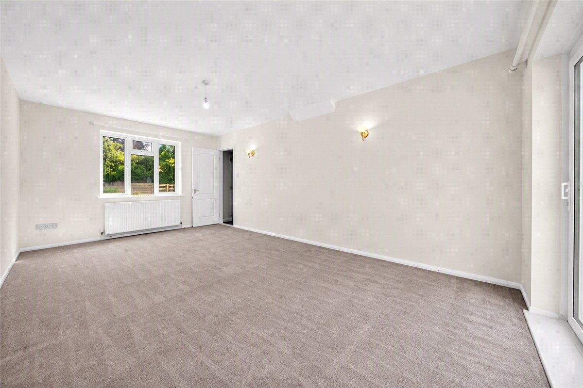 4 bedroom House, Warren Farm Cottages, Banbury Road, MK18 - Available, Image 11