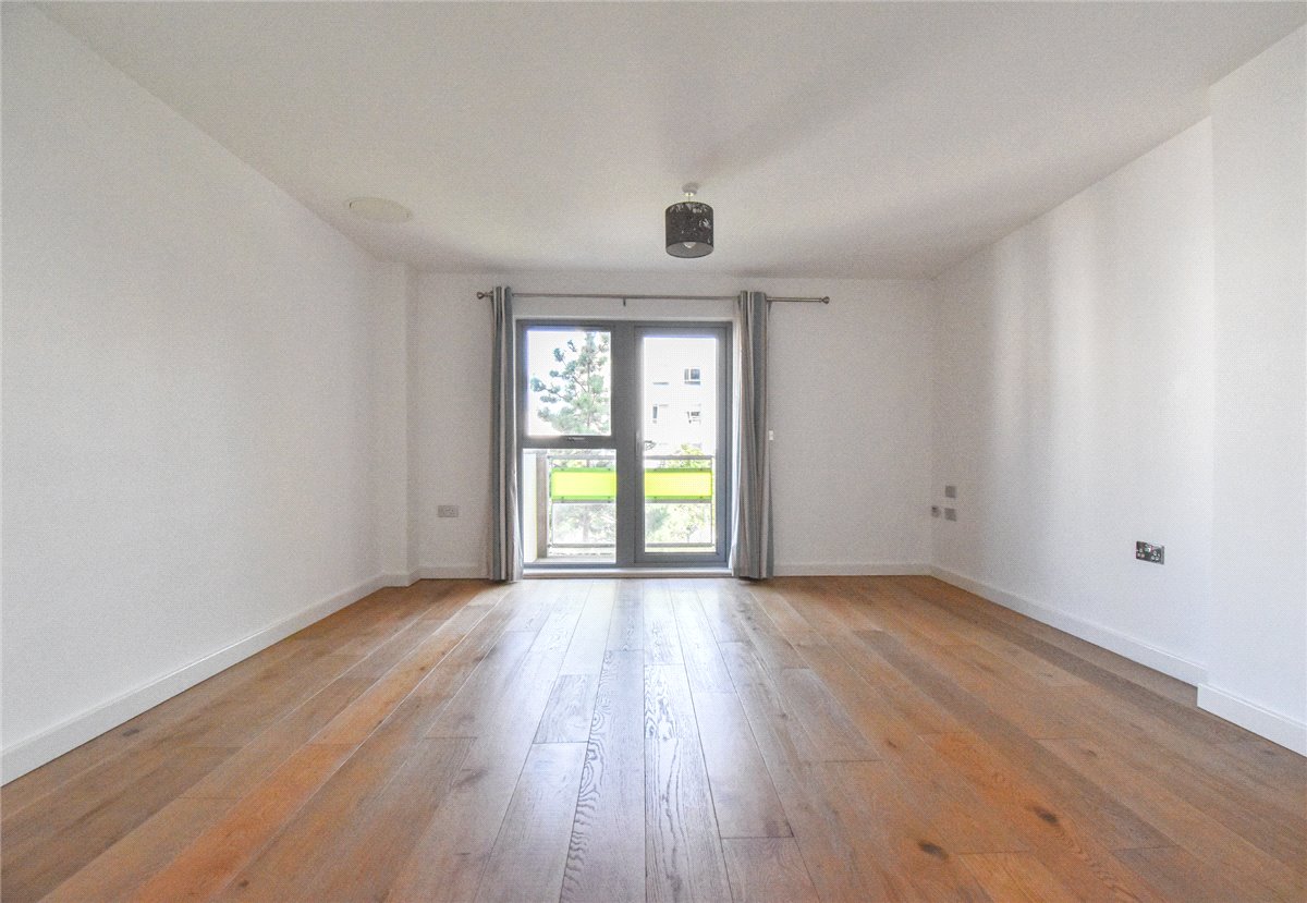 2 bedroom Flat, Glenalmond Avenue, Cambridge, CB2 - Let Agreed, Image 2