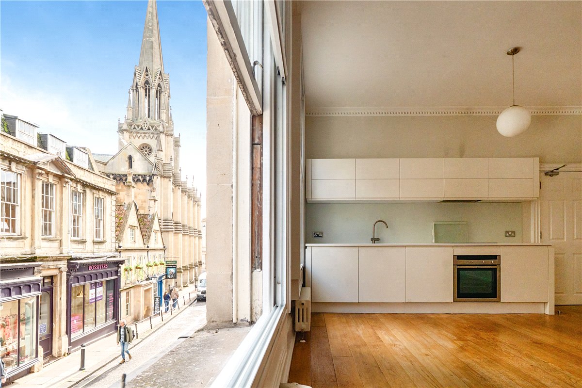 3 bedroom Flat, Milsom Place, Bath, BA1 - Available, Image 2