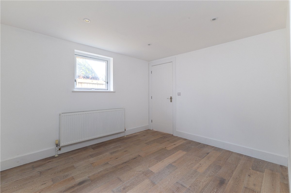 3 bedroom House, Preston, Ramsbury, SN8 - Available, Image 7