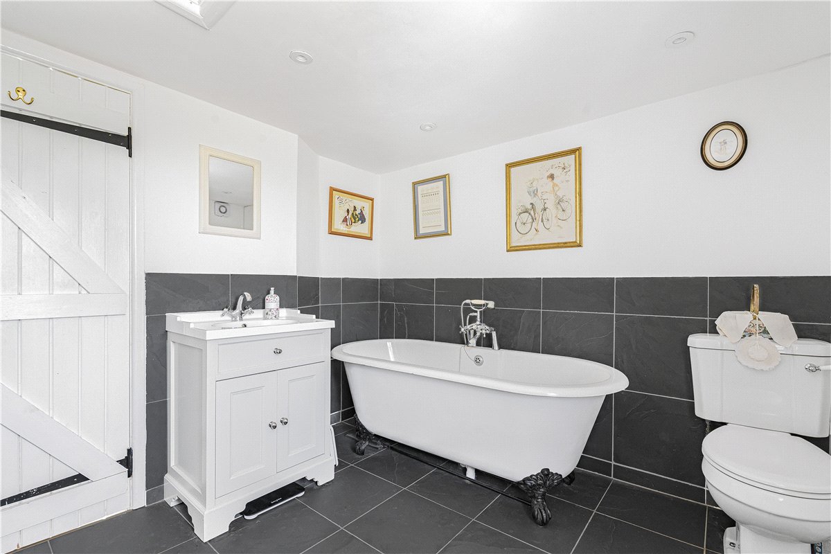 4 bedroom House, Milton Lilbourne, Pewsey, SN9 - Sold STC, Image 20