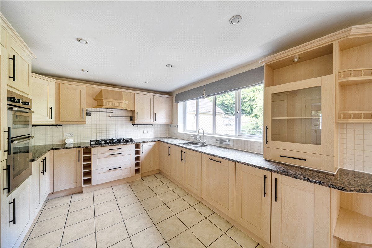 5 bedroom House, Lake View, Calne, SN11 - Sold, Image 2